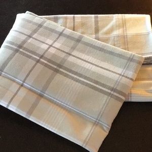 GARNET HILL tan flannel plaid pillow cases, king size- 1 pair